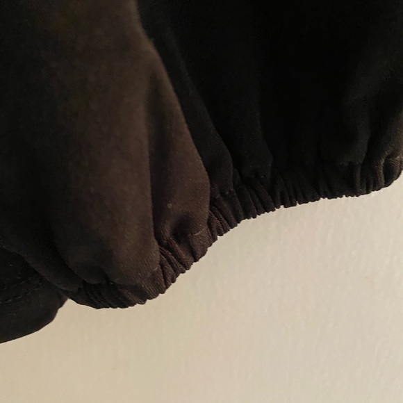 MICHAEL Michael Kors Black Asymmetrical Top Plus 1x Gold Circle Monogram NWT - Picture 6 of 8